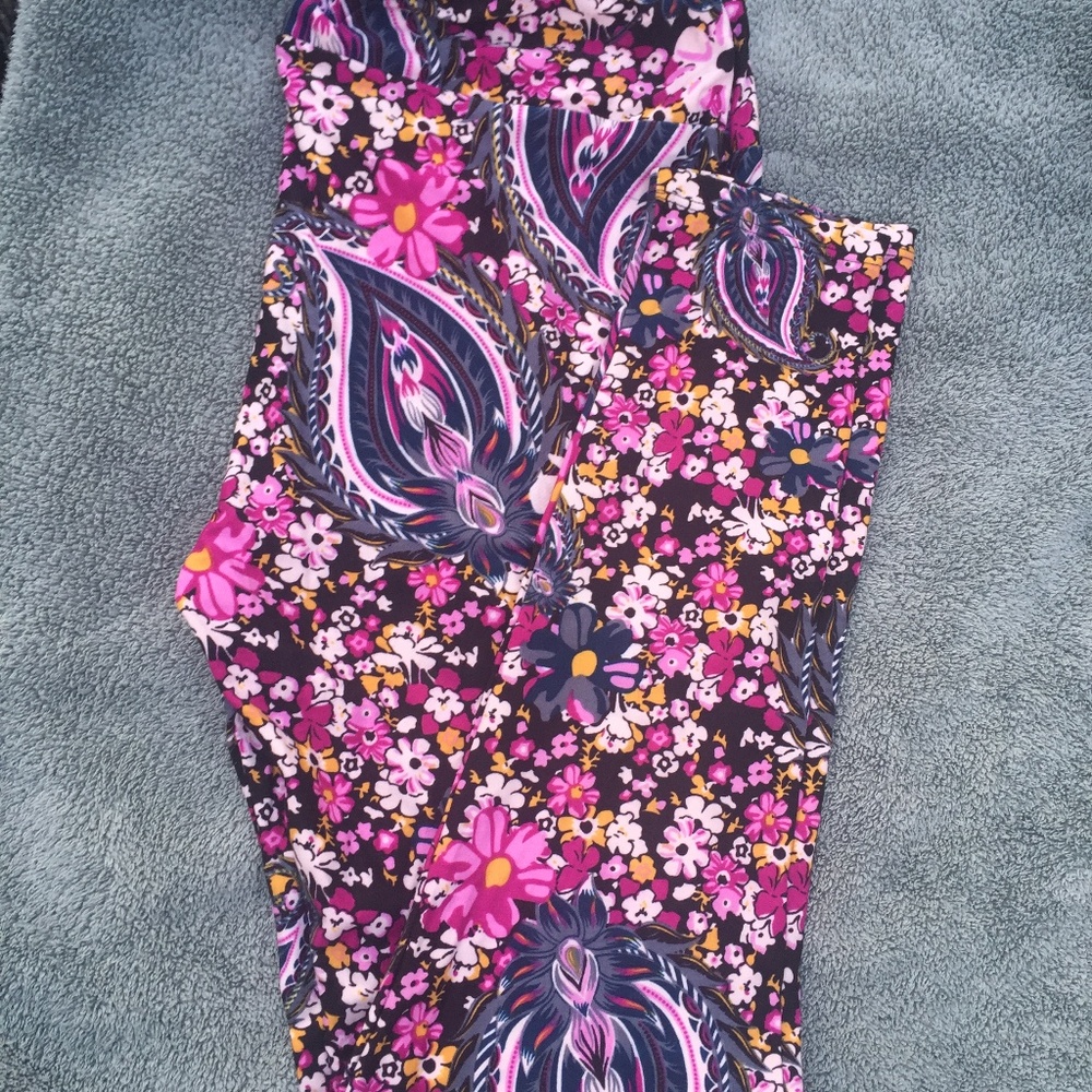 BNWT 'vintage' Lularoe TC pink paisley floral